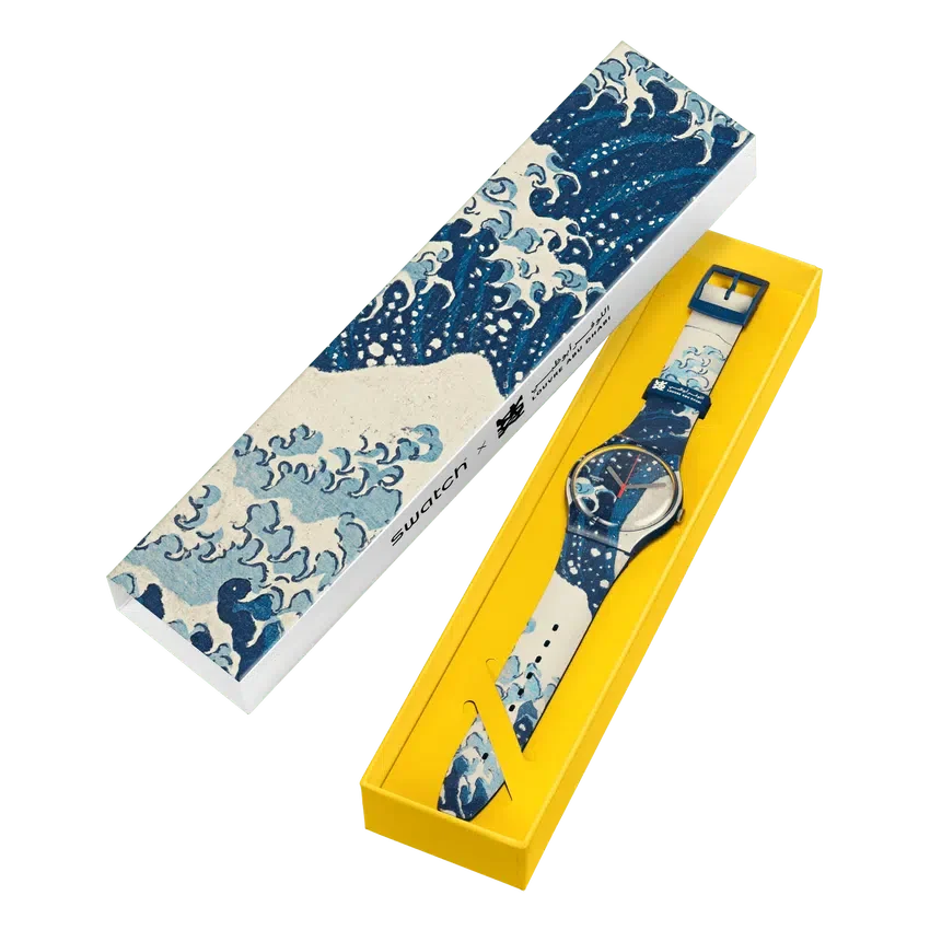 Hokusai’nin “Kanagawa’daki Büyük Dalga” ve “Astrolab”