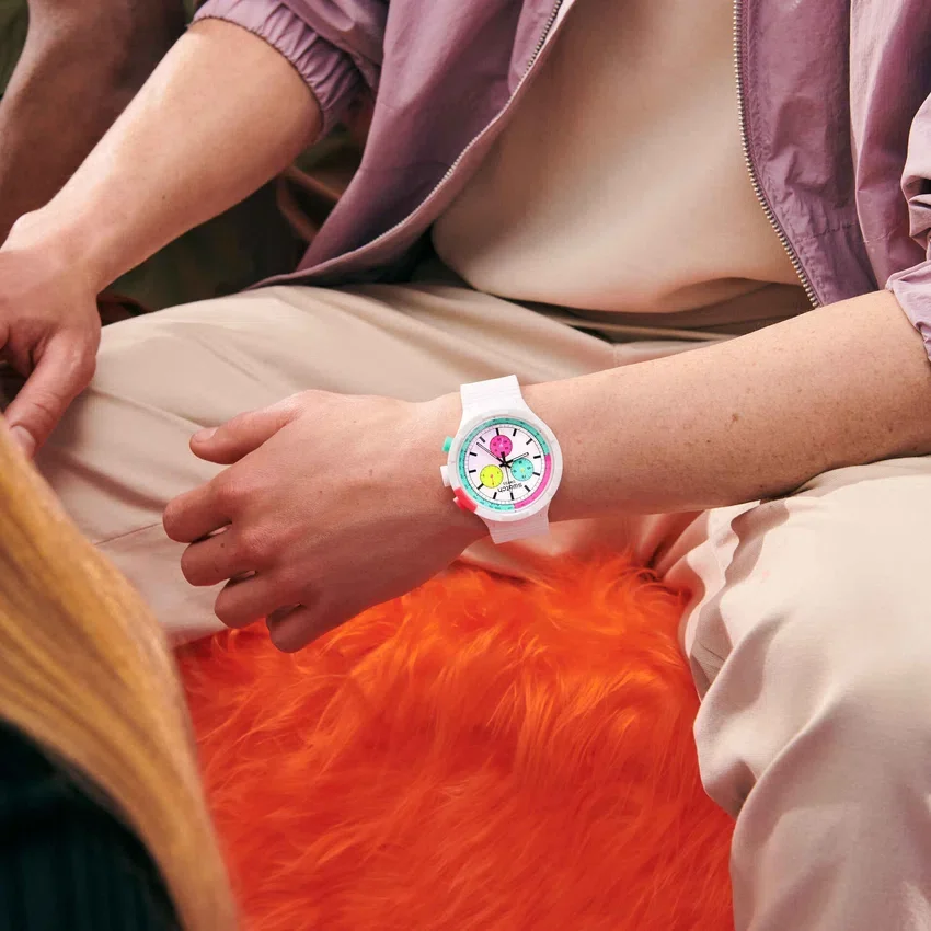Neon'un Saflığını Swatch ile Keşfedin