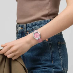 Pembe Yaprak Sözü