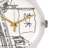 Siyah & Beyaz: Swatch Art Peace Hotel