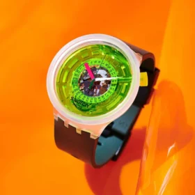 Swatch, Neon'un Büyüsüne Kapıldı