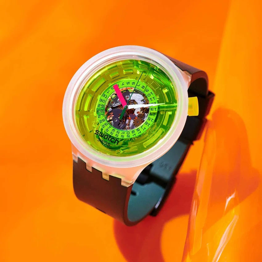 Swatch, Neon'un Büyüsüne Kapıldı