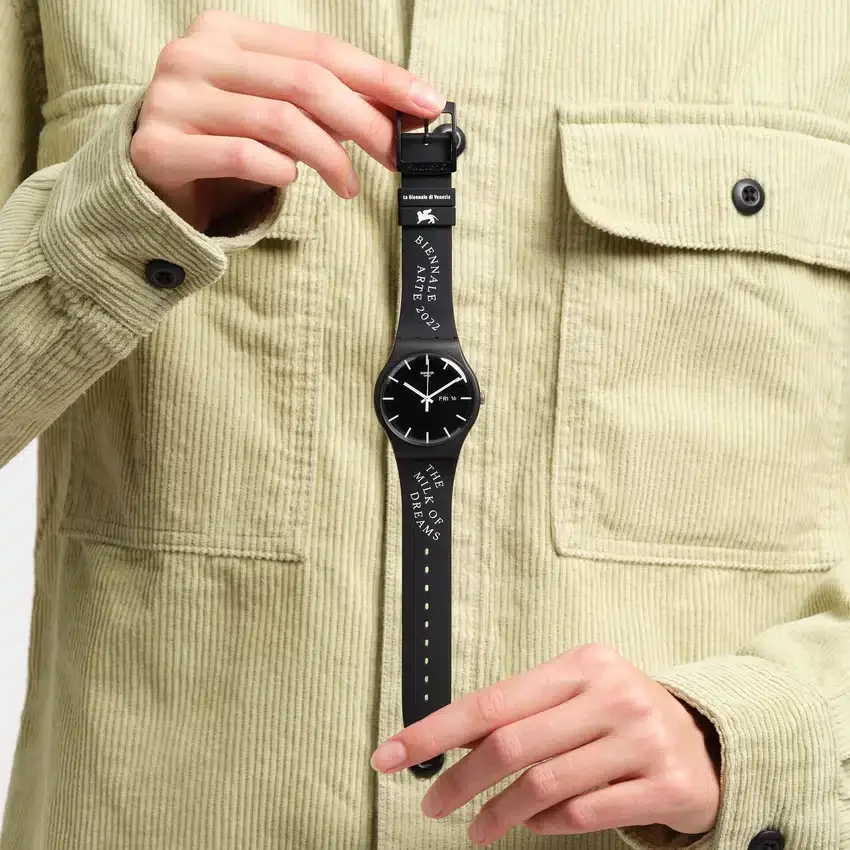 Swatch'tan Black Milk